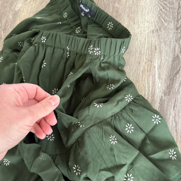 NWOT! Madewell Pull-On Tiered Mini Skirt Forest Green - Picture 4 of 7